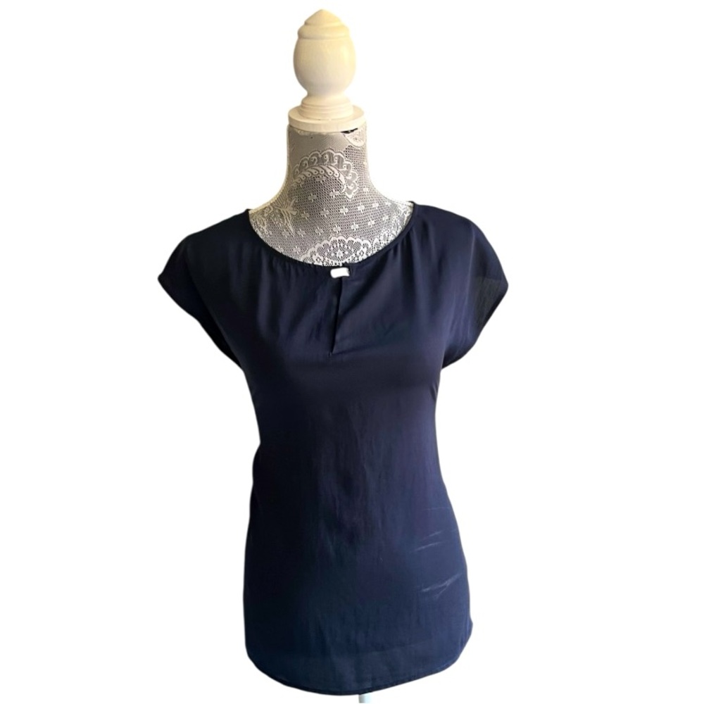 Banana Republic Women’s Cap Sleeve Blouse Top – Size 10 (Dark Blue)